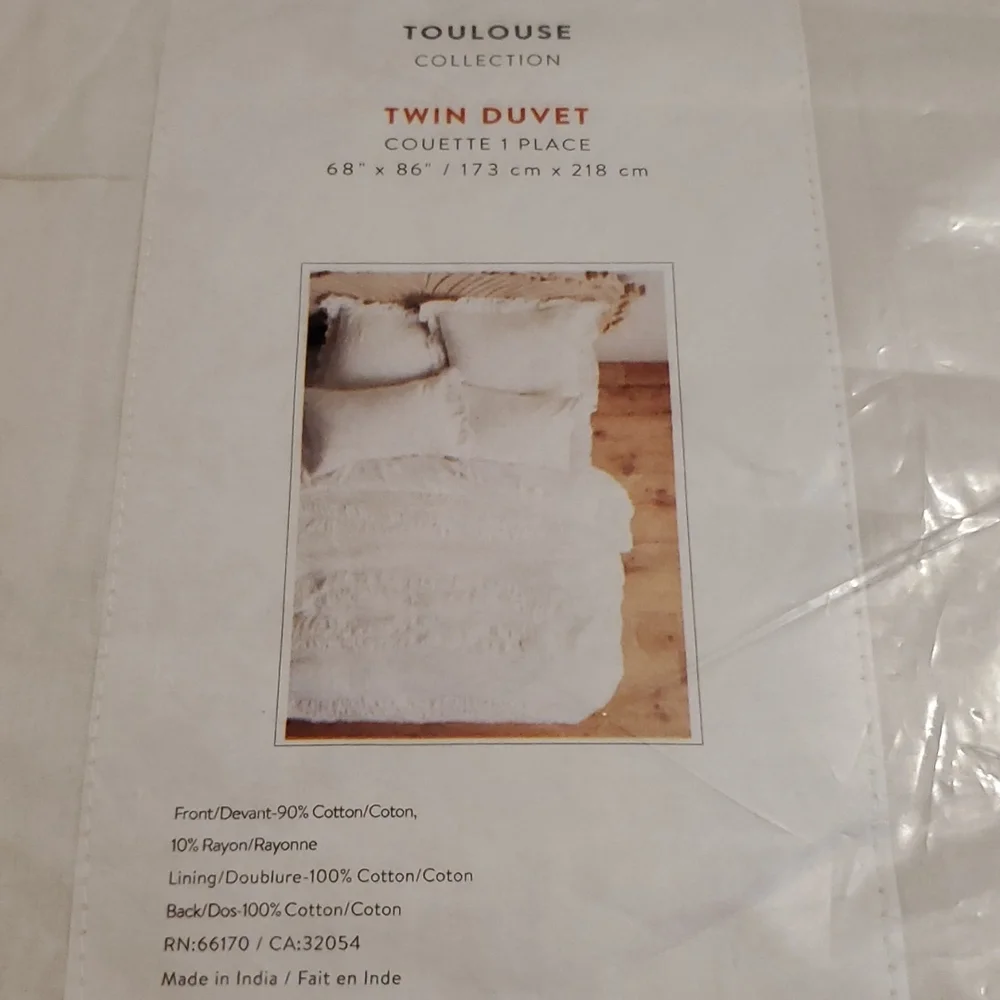 Anthropologie Toulouse Duvet Cover - white